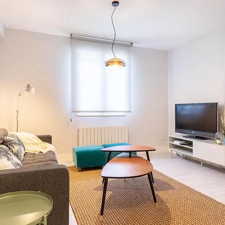 Old Town Vi By Aston Apartment *